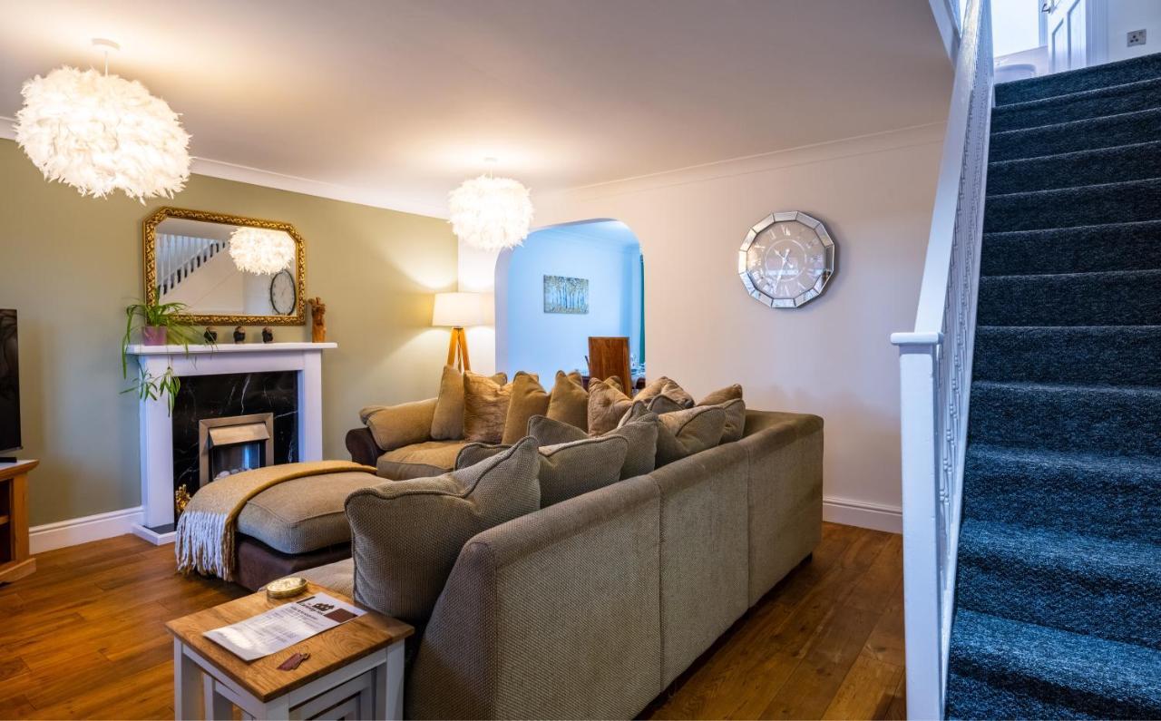 Beautiful House In South Cambridge, 14-Min Drive To The City Centre, Free Parking, No Sofabeds, Sleeps 6 Eksteriør bilde